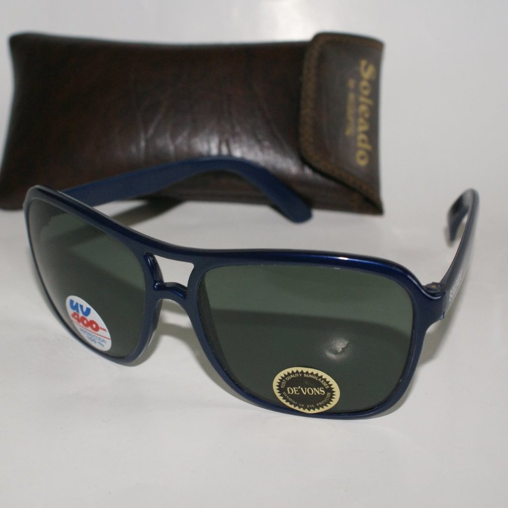 NWT True Vintage navigator plastic frame w/ G-15 optical glass lens sunglasses